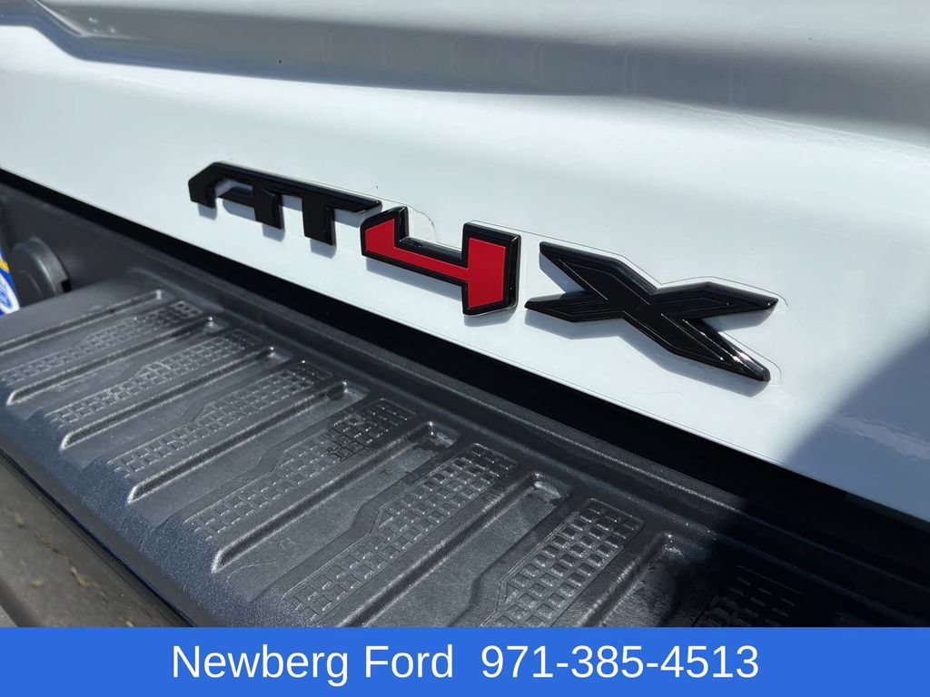 Used 2024 GMC Sierra 2500 AT4X AWD/4WD image 12