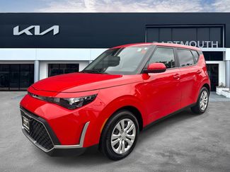 Used 2023 Kia Soul LX image 1