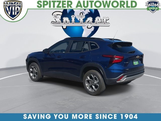 Used 2024 Chevrolet Trax LT w/ Driver Confidence Package FWD image 12