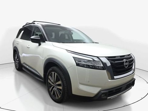 Used 2022 Nissan Pathfinder Platinum w/ Cargo Package FWD image 3