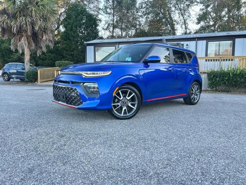 Used 2021 Kia Soul Turbo image 2