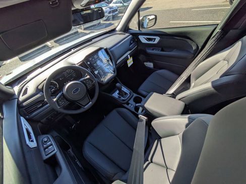 Used 2025 Subaru Forester Limited image 14