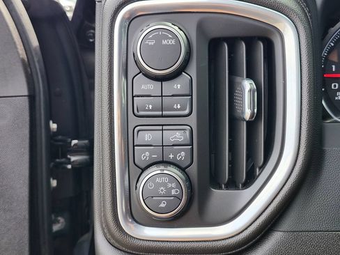 Used 2022 Chevrolet Silverado 2500 LT w/ Convenience Package AWD/4WD image 21