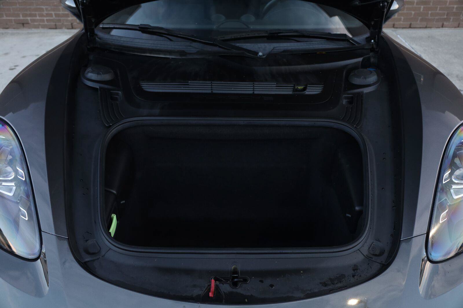 Used 2021 Porsche 718 Cayman RWD image 12