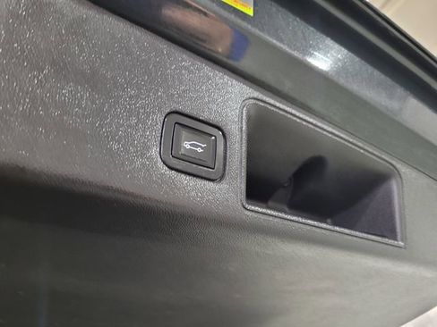 Used 2019 GMC Terrain SLE w/ Driver Convenience Package image 47