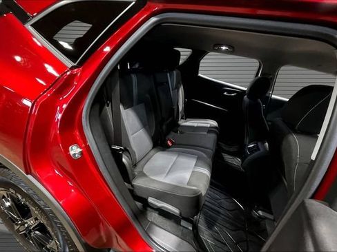 Certified 2024 Chevrolet Blazer LT w/ Convenience Package FWD image 23