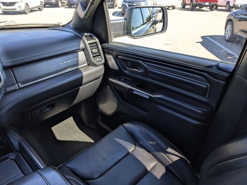Used 2020 RAM 1500 Limited image 17