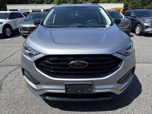 Used 2023 Ford Edge SE w/ Black Appearance Package AWD/4WD image 2