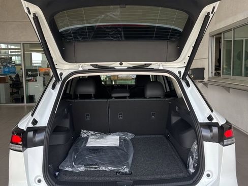 New 2026 Volkswagen Tiguan SE AWD/4WD image 7