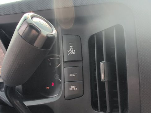 Used 2014 Honda Ridgeline RTS image 19