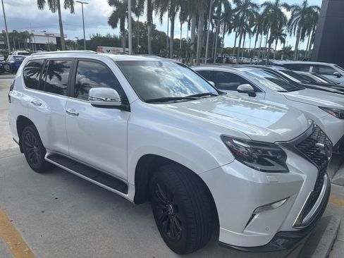Used 2023 Lexus GX 460 Luxury w/ Sport Design Package AWD/4WD image 5