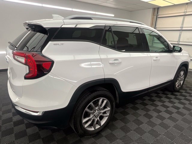 Used 2024 GMC Terrain SLT AWD/4WD image 21