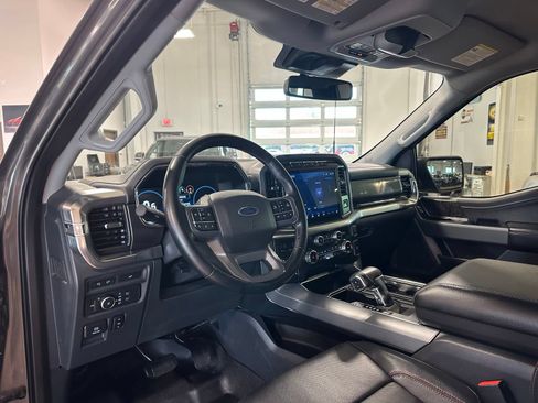 Used 2022 Ford F150 Lariat w/ Trailer Tow Package AWD/4WD image 17