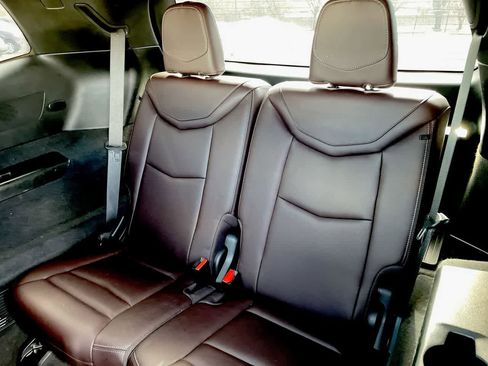 Used 2021 Cadillac XT6 Premium Luxury w/ LPO, Floor Liner Package image 19