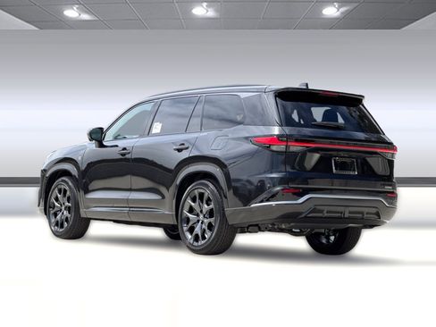 New 2026 Lexus TX 500h AWD image 3