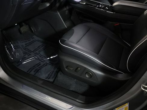 Used 2026 Buick Enclave Preferred FWD image 27