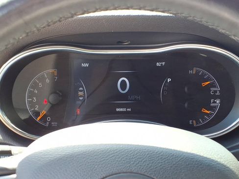 Used 2021 Jeep Grand Cherokee Laredo X AWD/4WD image 19