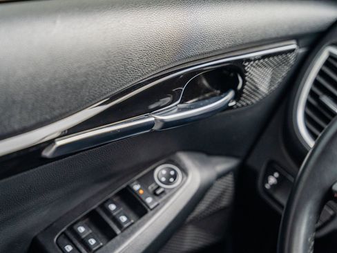 Used 2024 Kia Seltos S image 33