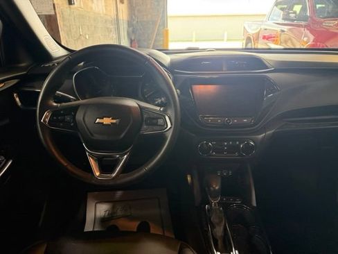 Used 2023 Chevrolet TrailBlazer ACTIV w/ Convenience Package AWD/4WD image 4