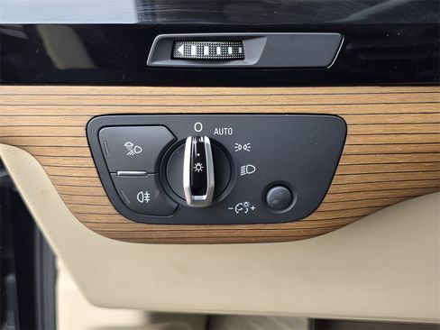 Used 2017 Audi Q7 3.0T Premium image 25