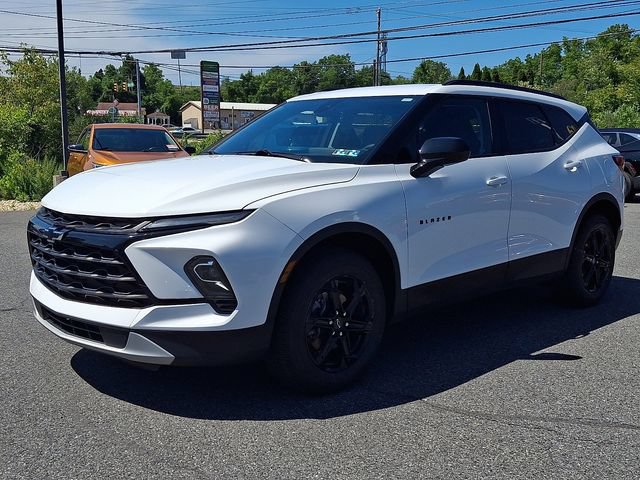 Certified 2023 Chevrolet Blazer LT w/ Convenience Package AWD/4WD image 3