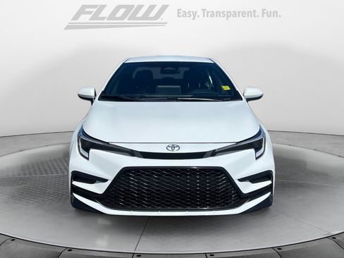 Used 2026 Toyota Corolla SE w/ SE Package FWD image 2