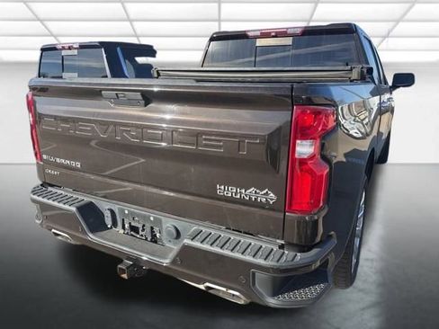 Used 2019 Chevrolet Silverado 1500 High Country w/ Technology Package image 6