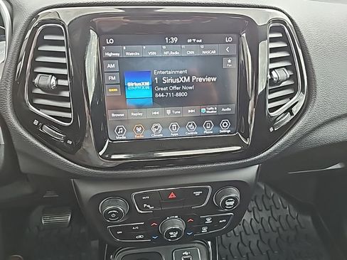 Used 2019 Jeep Compass Limited w/ Safety & Security Group image 29