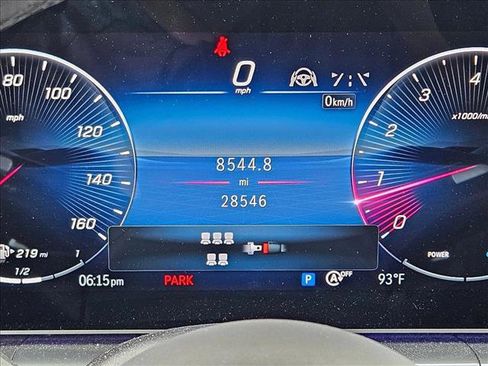 Used 2024 Mercedes-Benz GLS 450 4MATIC image 10