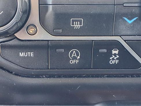 Used 2022 Jeep Gladiator Mojave w/ LED Lighting Group image 7