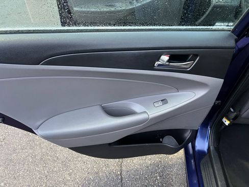 Used 2012 Hyundai Sonata GLS w/ Popular Equipment Pkg image 17