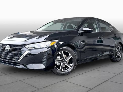 Used 2025 Nissan Sentra SV FWD image 1