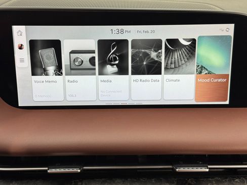 Used 2023 Genesis G90 3.5T image 28