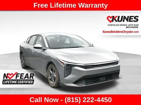 Used 2025 Kia K4 FWD image 1