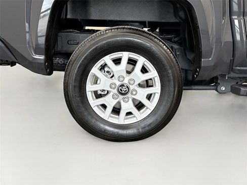 Used 2025 Toyota Tacoma SR5 RWD image 37
