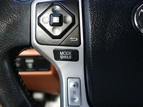 Used 2016 Toyota Sequoia Platinum image 24