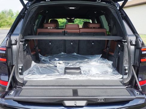 New 2027 BMW X7 xDrive40i w/ Executive Package AWD/4WD image 7