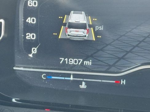 Used 2022 GMC Yukon Denali w/ Advanced Technology Package image 20