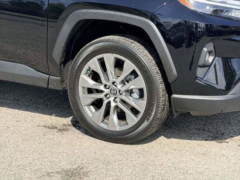 Certified 2022 Toyota RAV4 XLE Premium AWD/4WD image 26