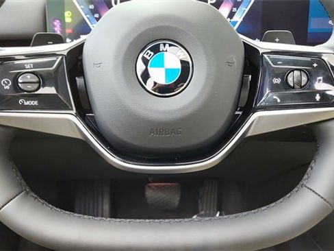 Used 2026 BMW 540i xDrive image 41