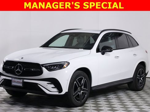 Certified 2025 Mercedes-Benz GLC 300 4MATIC image 3