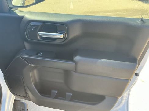 Used 2026 Chevrolet Silverado 1500 W/T image 25