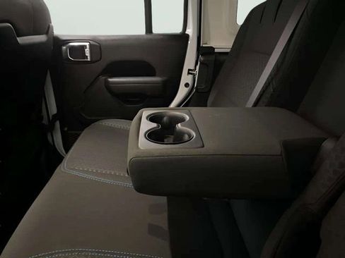 Used 2025 Jeep Wrangler Unlimited Rubicon 4xe w/ Safety Group AWD/4WD image 73