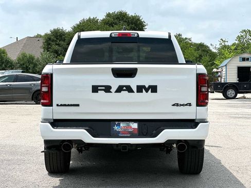 New 2026 RAM 1500 Laramie AWD/4WD image 14