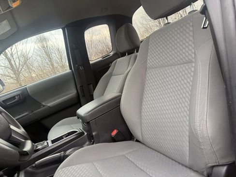 Used 2021 Toyota Tacoma SR image 12