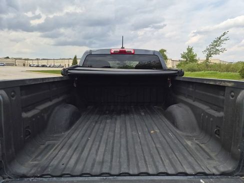 Used 2015 Chevrolet Colorado Z71 AWD/4WD image 11