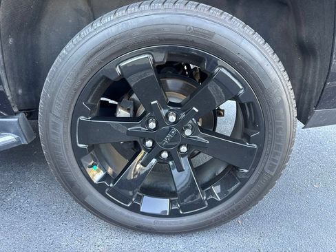Used 2019 GMC Yukon SLT RWD image 24