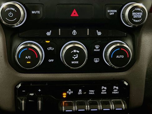 Used 2019 RAM 1500 Rebel w/ Rebel Level 2 Equipment Group AWD/4WD image 11