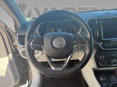 Used 2019 Jeep Cherokee Limited w/ Technology Group image 11