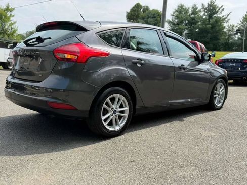 Used 2017 Ford Focus SE FWD image 7